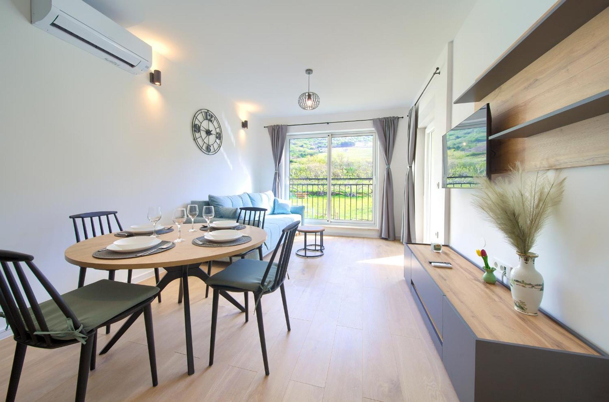 Apartament Ena & Leona *